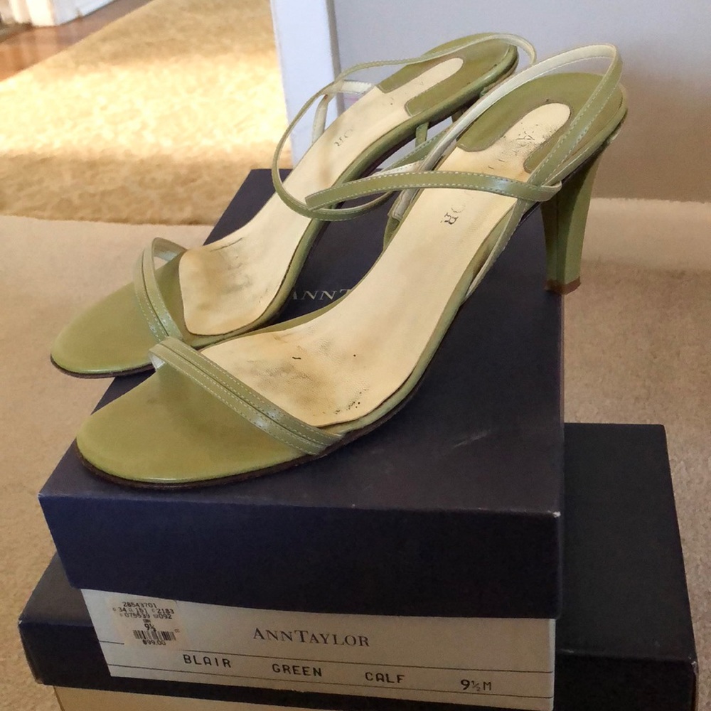 Women’s shoes